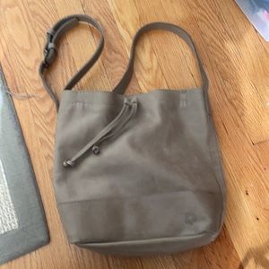 Fashionable leather drawstring Tadesse bucket bag